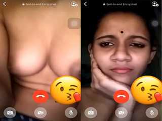 Desi Girl Shows Her Boobs On VC