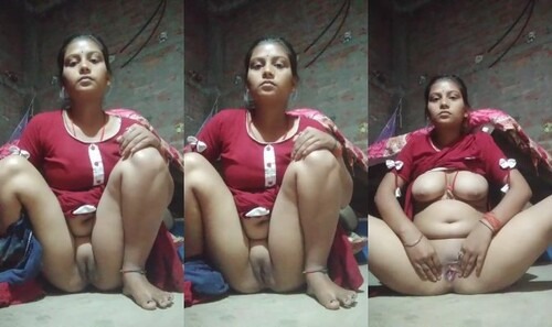 Sexy Desi Girl Shows Boobs and pussy part 4