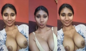 Horny Indian Girl Shows For Lover